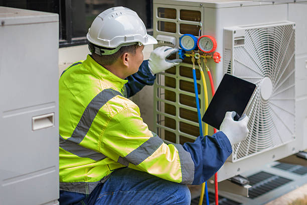 Professional Emergency Ac Repair technician working in Bowersville, OH